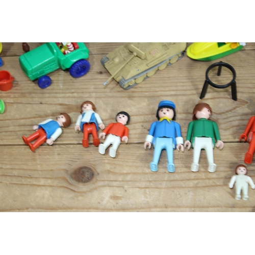 611 - QUANTITY OF VINTAGE TOYS INCLUDING PLAYMOBIL