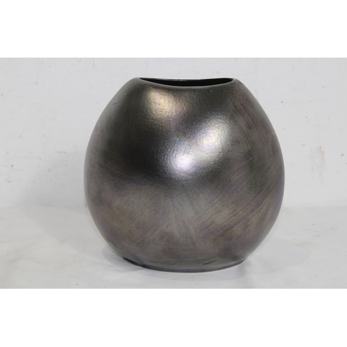 227 - POOLE BALUSTER VASE
19 X 18CM