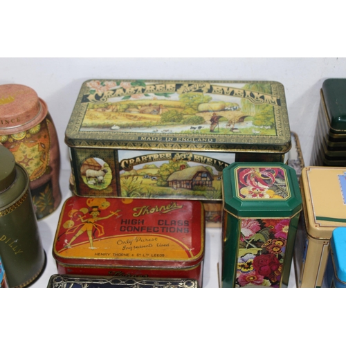 371 - LARGE QUANTITY OF VINTAGE TINS