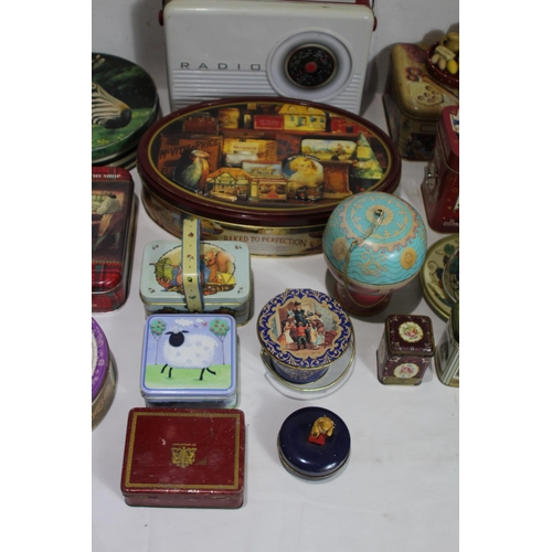 372 - LARGE QUANTITY OF VINTAGE TINS