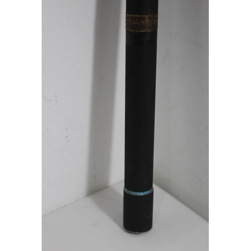 392 - ANTIQUE TELESCOPE
100CM