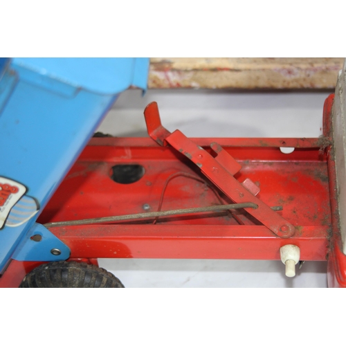 600 - VINTAGE TRI ANG TINPLATE DUMPER TRUCK AND TIN PLATE ENGINE
52CM