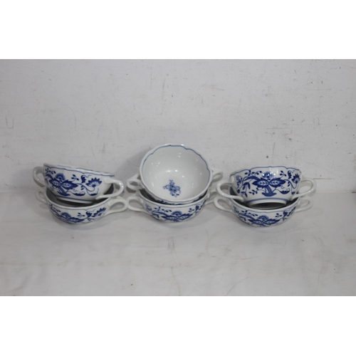 216 - LARGE QUANTITY OF BLUE ONION HUTSCHENREUTHER CHINA