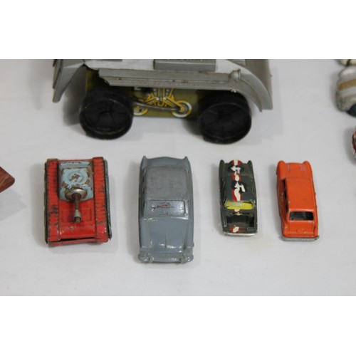 593 - QUANTITY OF VINTAGE TINPLATE AND DIE CAST VEHICLES - IN NEED OF SOME TLC