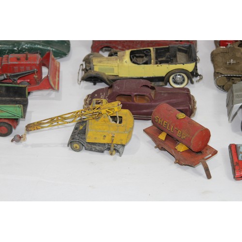 593 - QUANTITY OF VINTAGE TINPLATE AND DIE CAST VEHICLES - IN NEED OF SOME TLC