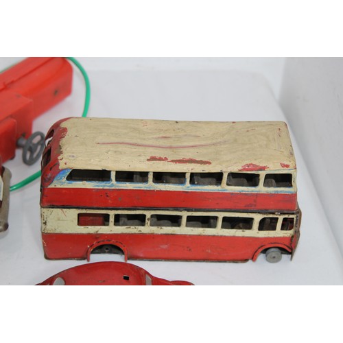 593 - QUANTITY OF VINTAGE TINPLATE AND DIE CAST VEHICLES - IN NEED OF SOME TLC