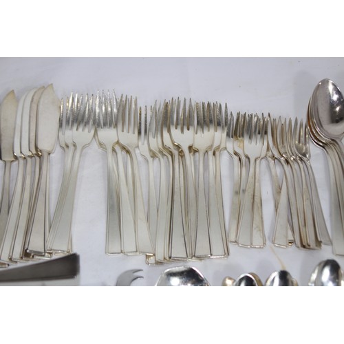 343 - QUANTITY OF FLATWARE