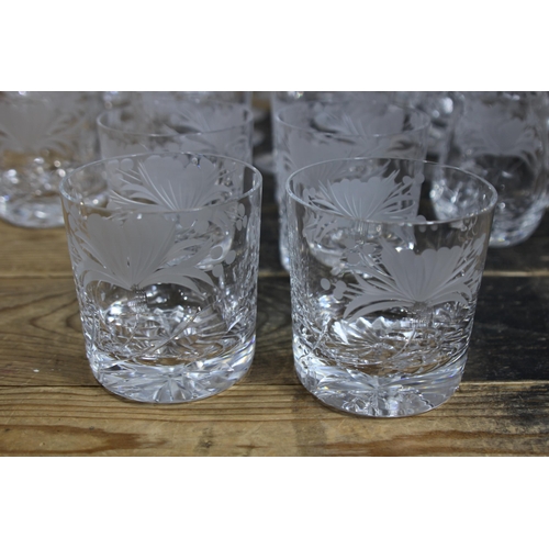 217 - LARGE QUANTITY OF GOOD GLASSWARE