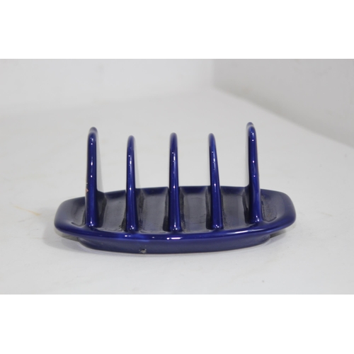 244 - TETLEY WADE MEN AND TOAST RACK
10CM