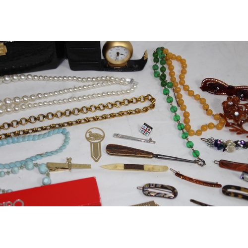 356 - QUANTITY OF COSTUME JEWELLERY