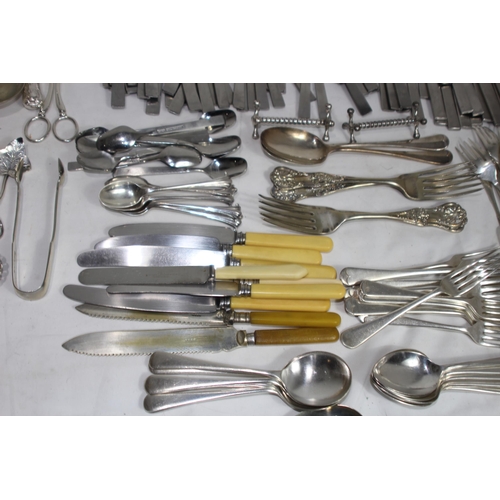 380 - LARGE QUANTITY OF CUTLERY