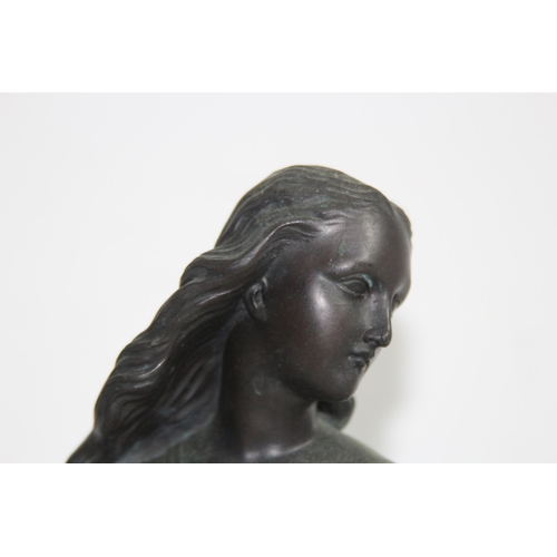 852 - JOHN BELL STYLE RESIN OF MODEL OF MIRANDA 
43CM