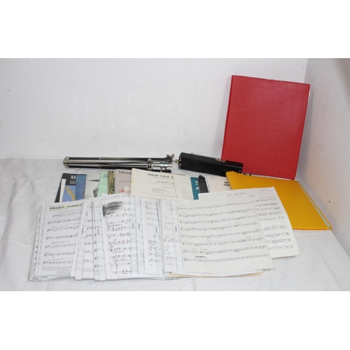 432 - QUANTITY OF MUSIC SHEETS AND STAND