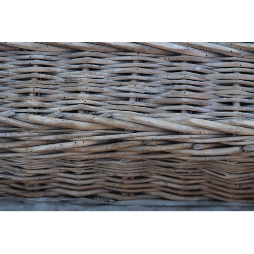 417 - 5 X ANTIQUE FRENCH BAGUETTE BASKETS
80 x 24 x 12cm