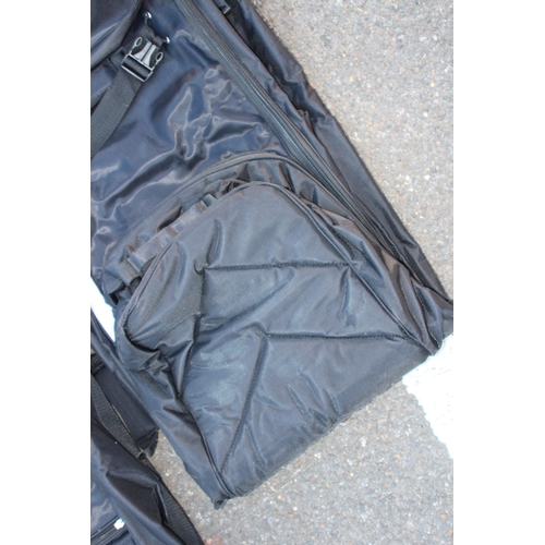 434 - 2 X NEW GOLF TRAVEL BAGS
100CM