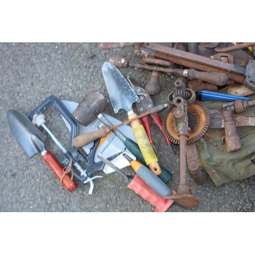 456 - 2 X VINTAGE SMALL WOODEN TOOL BOXES AND BOX OF TOOLS 
42 X 31 X 23