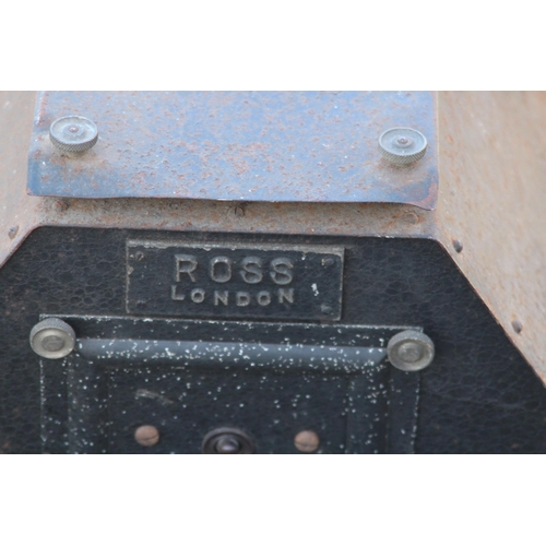 461 - ROSS LONDON SLIDE PROJECTOR 
84 X 35 X 46CM