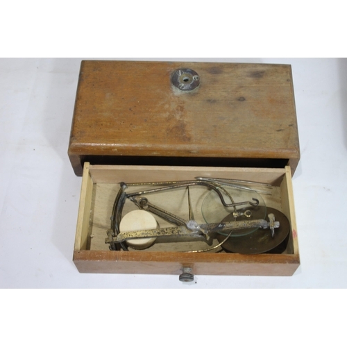 310 - BOX OF VINTAGE MEDICAL ITEMS