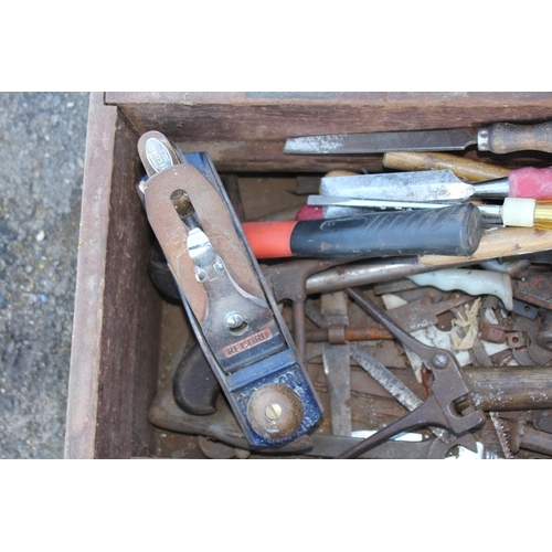 455 - VINTAGE WOODEN TOOL BOX AND TOOLS 
63 X 31 X 27CM