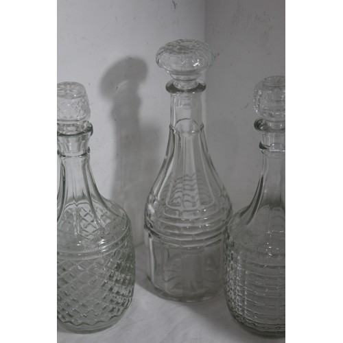 272 - QUANTITY OF DECANTERS x7