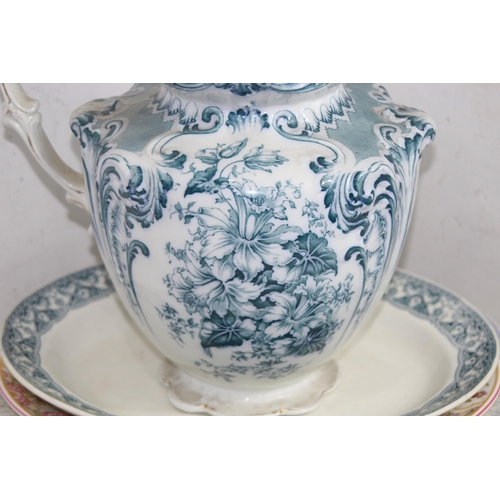 264 - QUANTITY OF ANTIQUE BLUE AND WHITE CHINA ETC