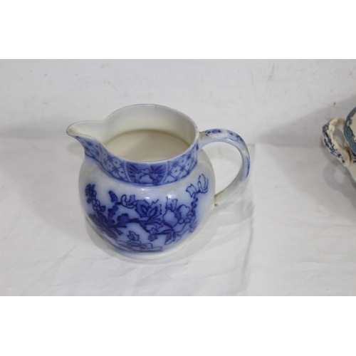 265 - QUANTITY OF ANTIQUE BLUE AND WHITE CHINA ETC