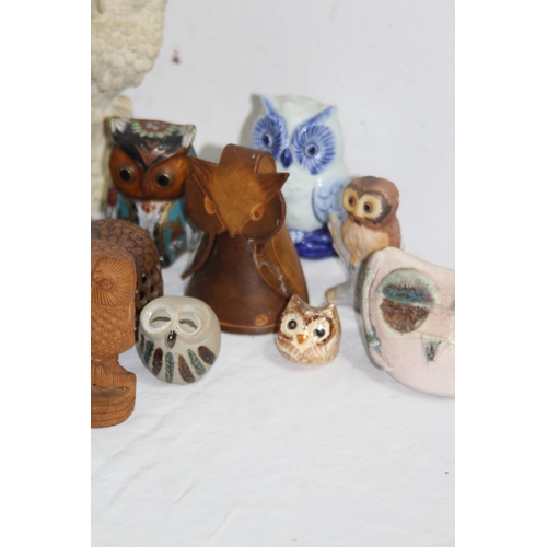 266 - LARGE QUANTITY OF OWL FIGURES ETC