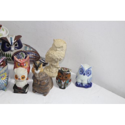 266 - LARGE QUANTITY OF OWL FIGURES ETC