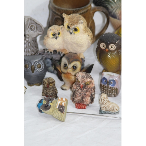 266 - LARGE QUANTITY OF OWL FIGURES ETC