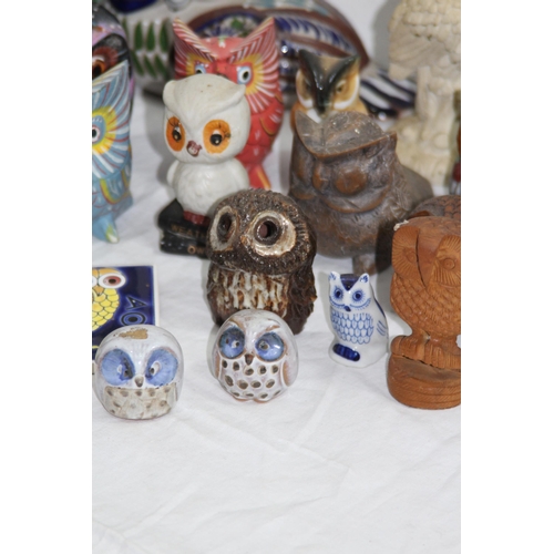 266 - LARGE QUANTITY OF OWL FIGURES ETC