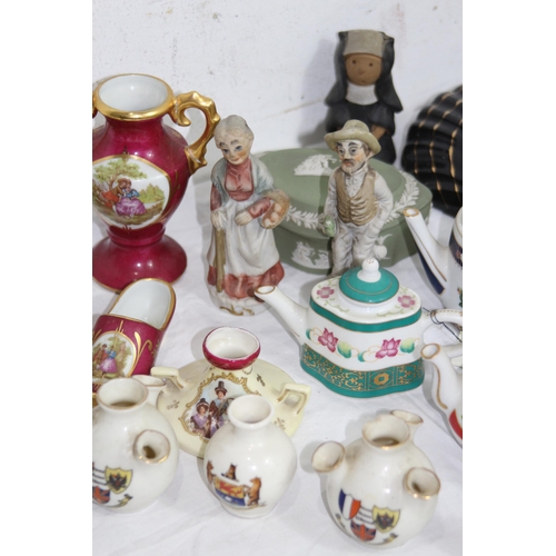 269 - LARGE QUANTITY OF MINIATURE AND SMALL CHINA ITEMS