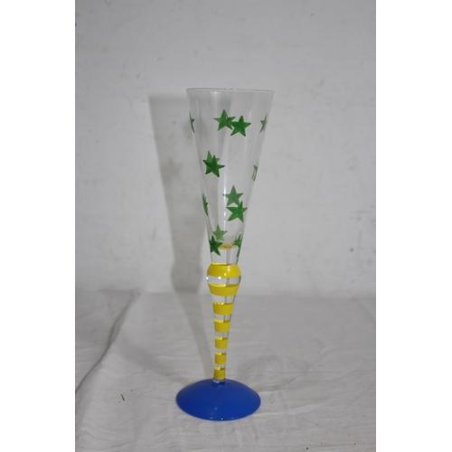 273 - SET OF 6 RETRO ORREFORS CLOWN CHAMPAGNE GLASSES BY ANN NILSSON
27CM