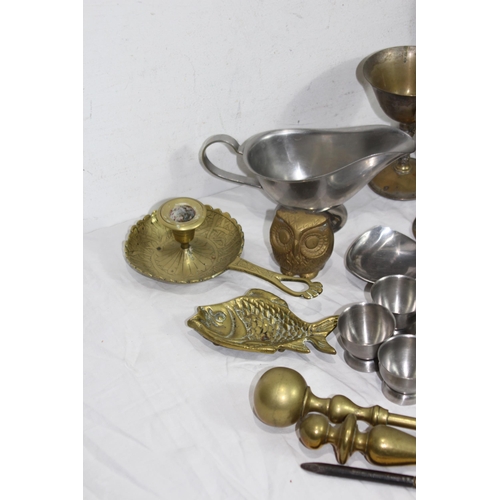 489 - QUANTITY OF BRASS AND METALWARE