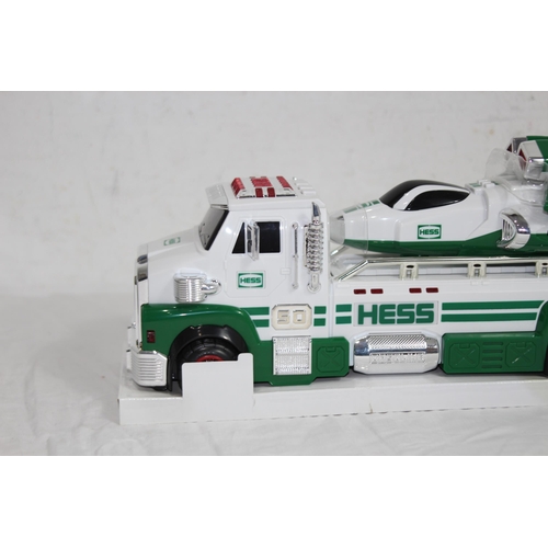 620 - BOXED HESS TOY TRUCK AND SPACE CRUISER WITH SCOUT
33 X 14CM