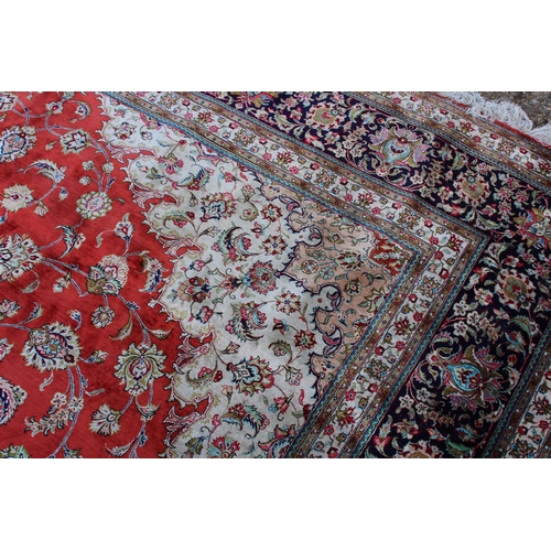 171 - LARGE GHOM-SEIDE PERSIEN RUG
350 X 270CM