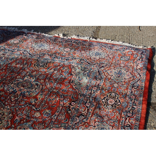 173 - LARGE VINTAGE RUG
500 X 320CM