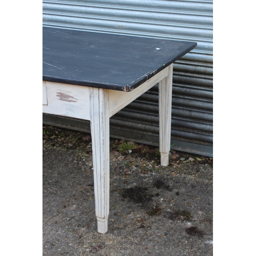 40 - FRENCH SHABBY CHIC FARMHOUSE TABLE 
171 X 96 X 80CM