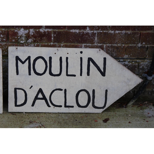 496 - PAIR OF VINTAGE FRENCH SIGNS 
70 X 35CM