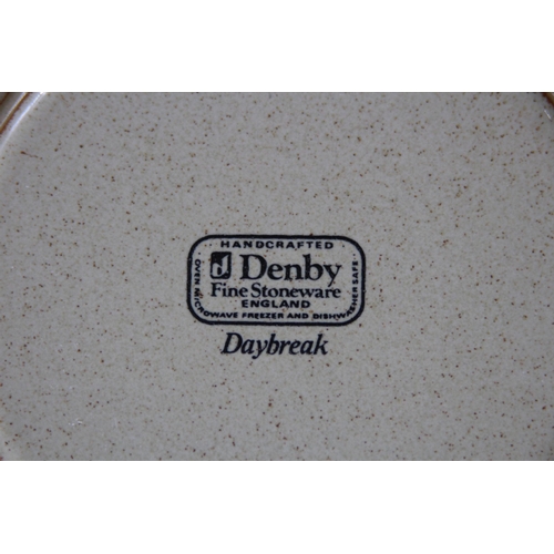 278 - QUANTITY OF DENBY