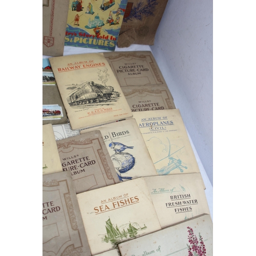 292 - LARGE QUANTITY OF VINTAGE CIGARETTE CARDS