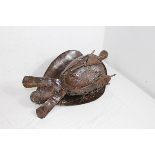 429 - SCULPTURE OF A LARGE METAL DUCK AND A QUANTITY OF METAL ANIMALS VARIETY OF METALS AND CREATURES
40 X... 