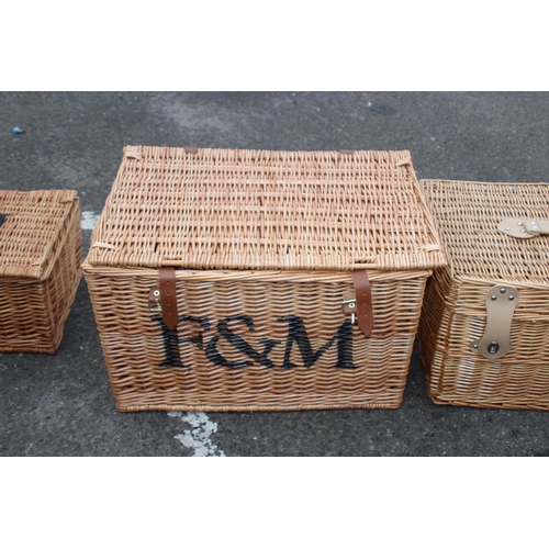 534 - 3 X WICKER HAMPER BASKETS