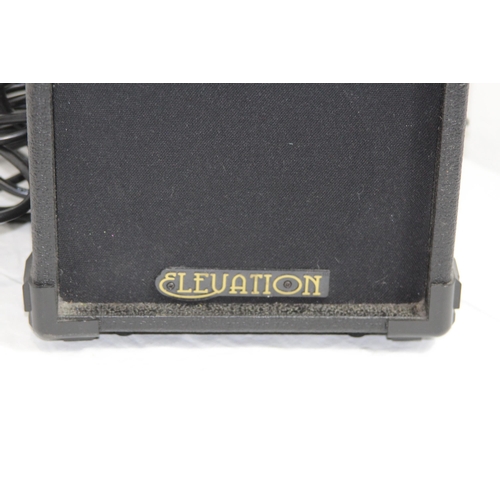 650 - ELEVATION EG-10J GUITAR AMP
25 X 30CM