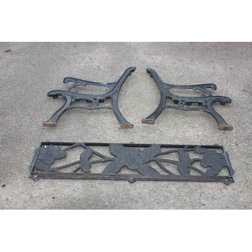 96 - CAST IRON BENCH FRAME
116 X 85 X 56CM