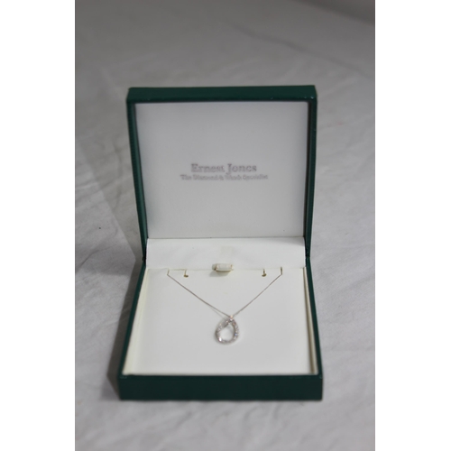 1133 - 9CT WHITE AND DIAMOND SET PENDANT NECKLACE - 1.30G TOTAL WEIGHT