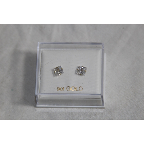 1136 - 4 PAIRS OF 9CT GOLD STUD EARRINGS BOXED - ONE A/F - APPROX 1G