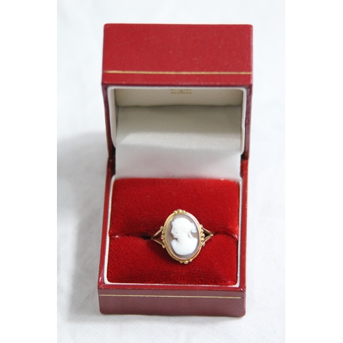 1141 - ANTIQUE 9CT GOLD CAMEO RING - BIRMINGHAM 1915 - 2.65G TOTAL WEIGHT - SIZE N