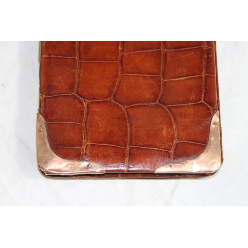 1155 - LARGE CROCODILE SKIN WALLET WITH 9CT GOLD CORNERS - LONDON 1912
16 x 11cm