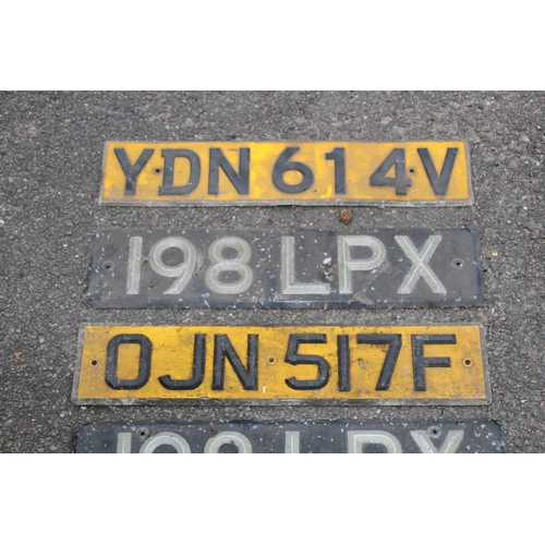 514 - QUANTITY OF VINTAGE NUMBER PLATES x7
52CM