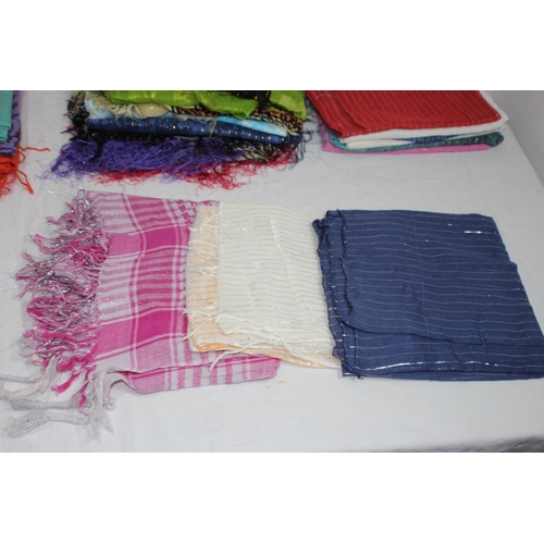 523 - 22 X SCARFS AND SHAWLS